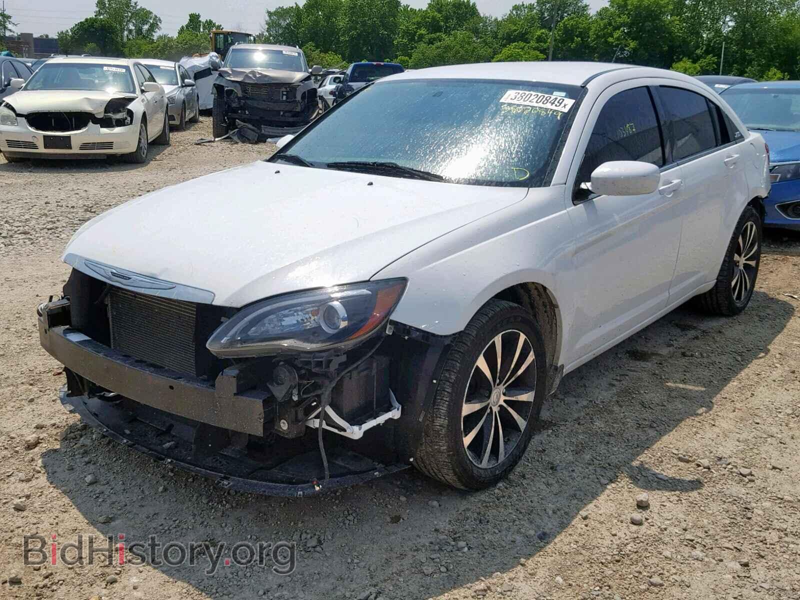 2013 CHRYSLER 200 - VIN: 1C3CCBBB4DN521833 - Photo 2