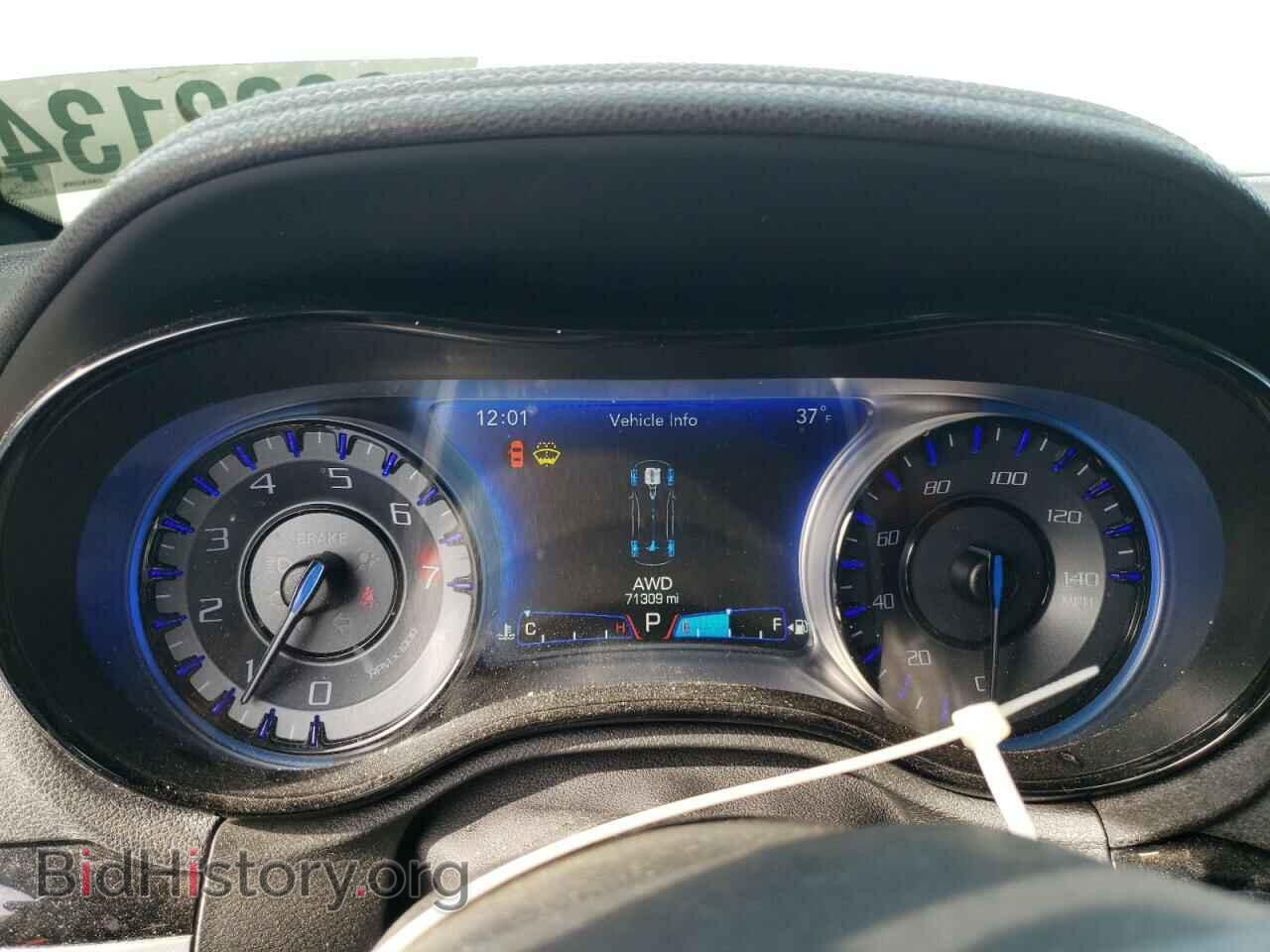 2017 CHRYSLER 300 - VIN: 2C3CCAGG1HH597572 - Photo 9