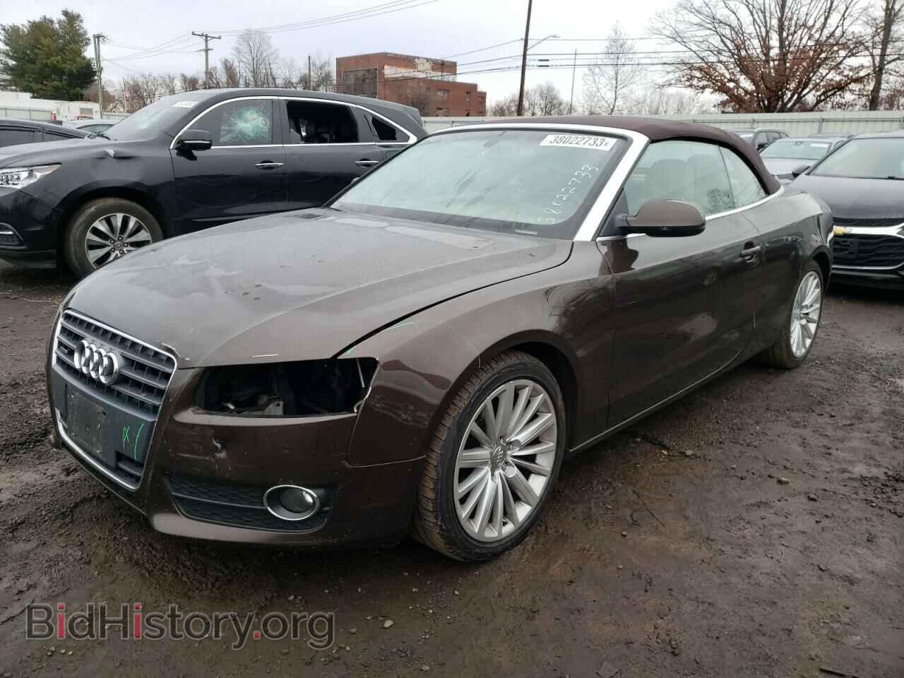 Photo WAULFAFH2BN010885 - AUDI A5 2011