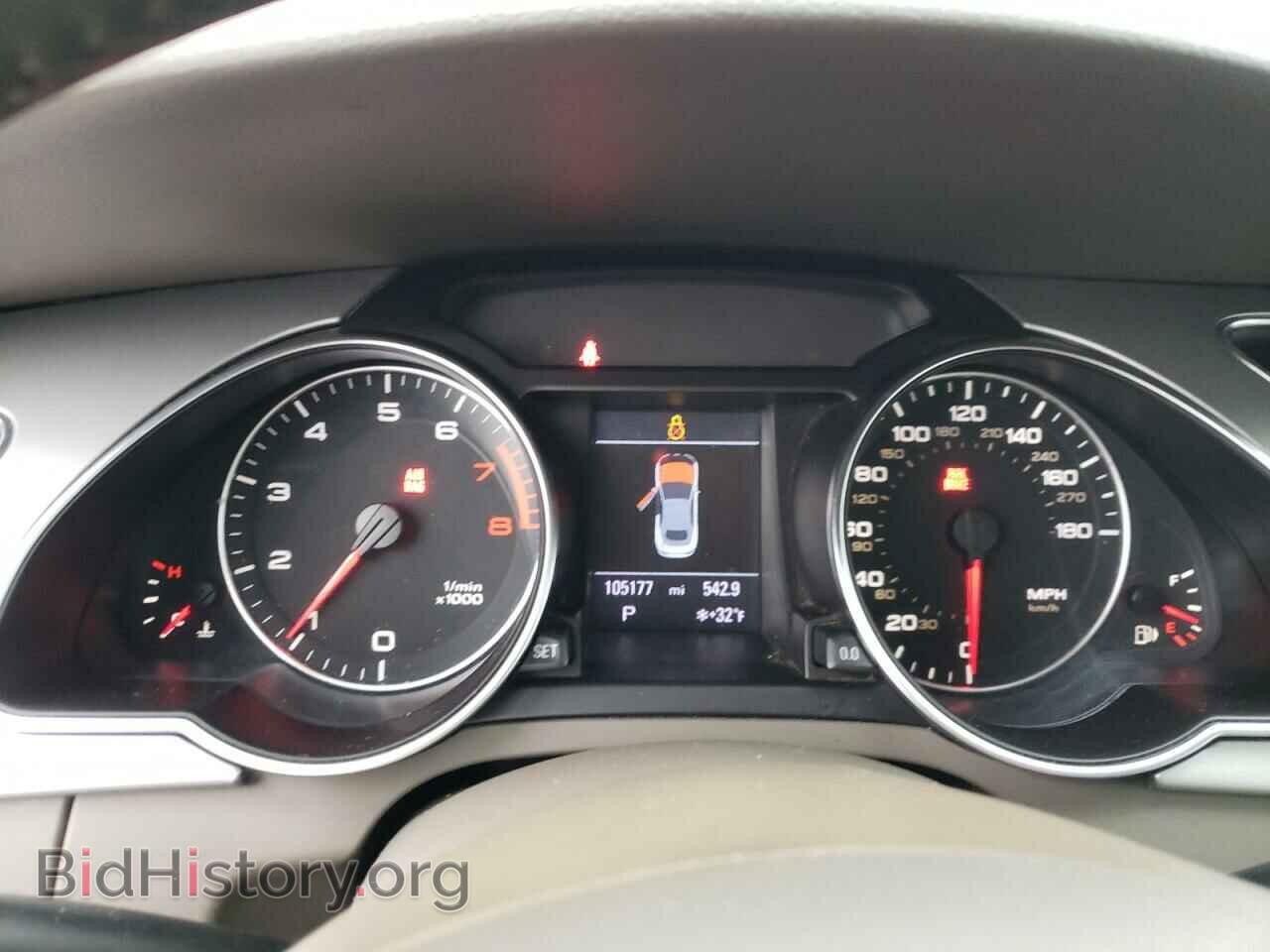 2011 AUDI A5 - VIN: WAULFAFH2BN010885 - Photo 9