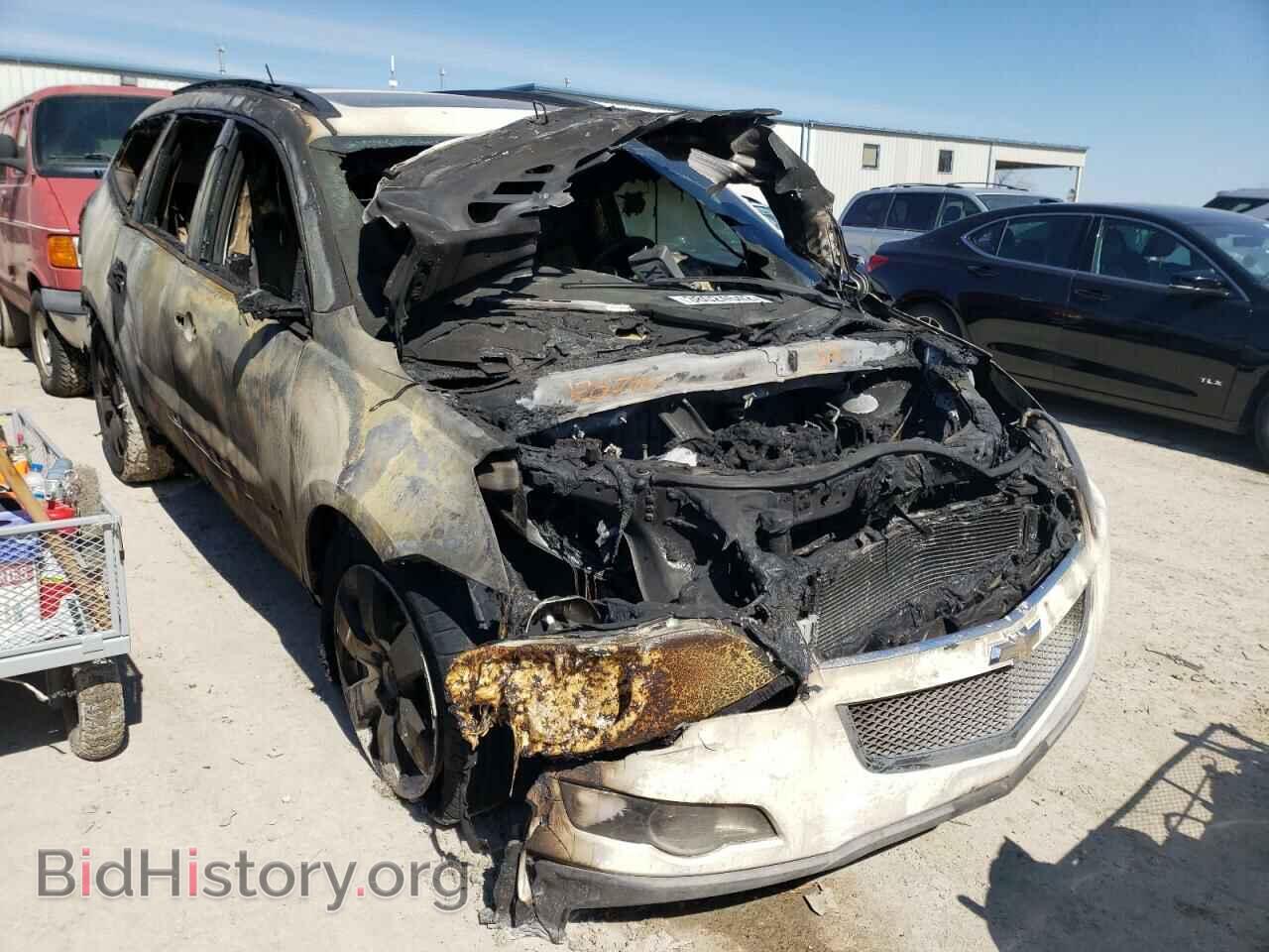Photo 1GNKVLED7CJ120200 - CHEVROLET TRAVERSE 2012