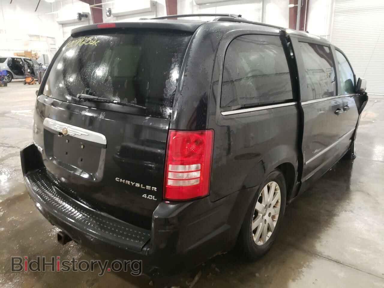 2010 CHRYSLER MINIVAN - VIN: 2A4RR8DX8AR448443 - Фото 4