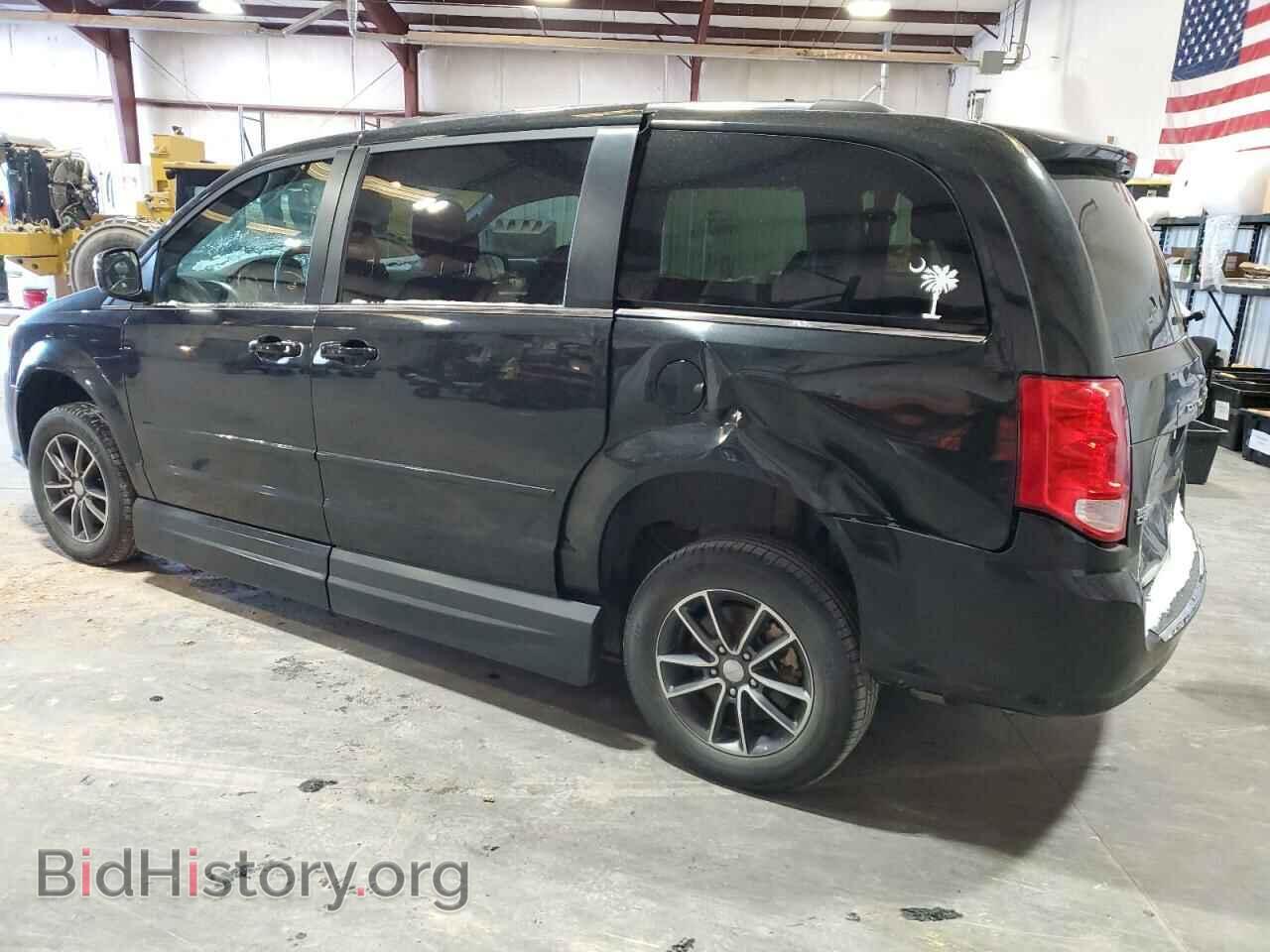 2017 DODGE CARAVAN - VIN: 2C4RDGCG2HR574016 - Photo 2