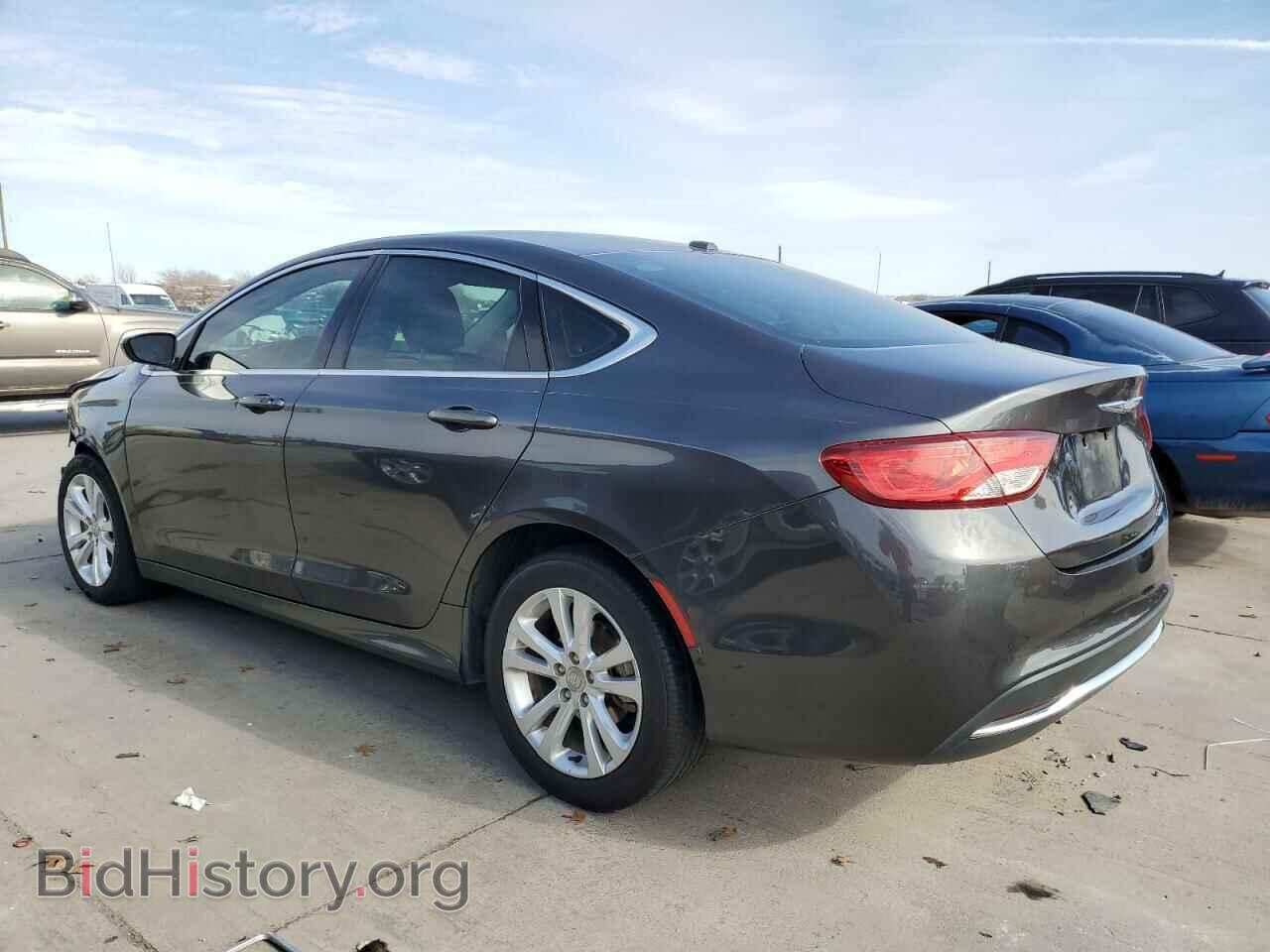 2016 CHRYSLER 200 - VIN: 1C3CCCAB5GN112638 - Фото 2