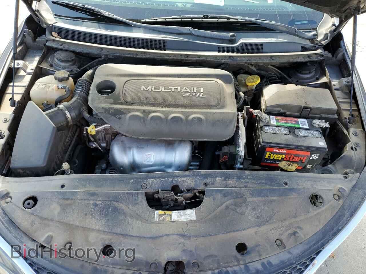 2016 CHRYSLER 200 - VIN: 1C3CCCAB5GN112638 - Фото 11