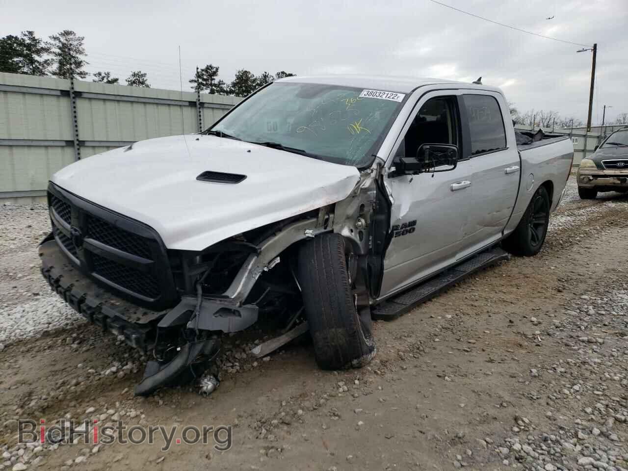 2017 RAM 1500 - VIN: 1C6RR6MT3HS598628 - Фото 2