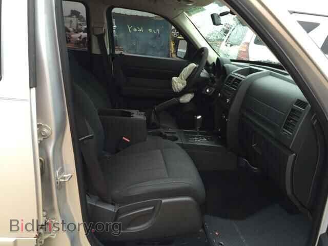 2011 DODGE NITRO - VIN: 1D4PT2GK8BW500158 - Photo 5