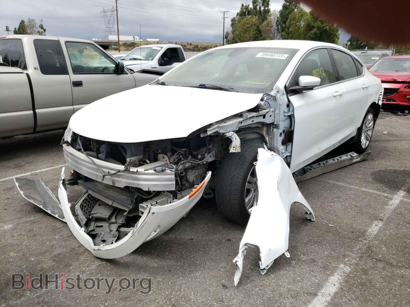 2015 CHRYSLER 200 - VIN: 1C3CCCAB3FN755357 - Фото 2