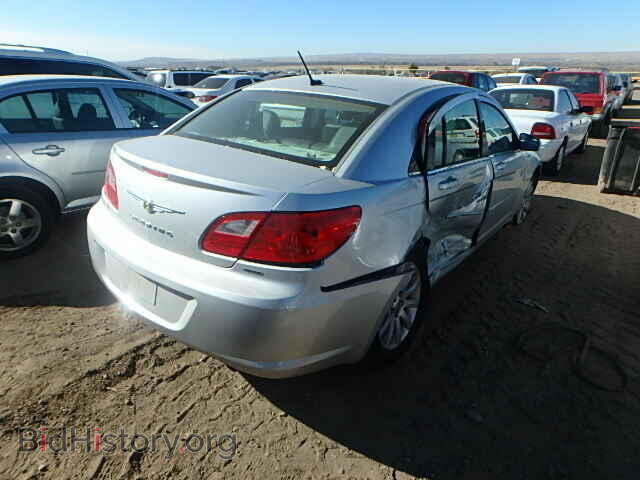 2010 CHRYSLER SEBRING - VIN: 1C3CC5FD2AN190971 - Фото 4