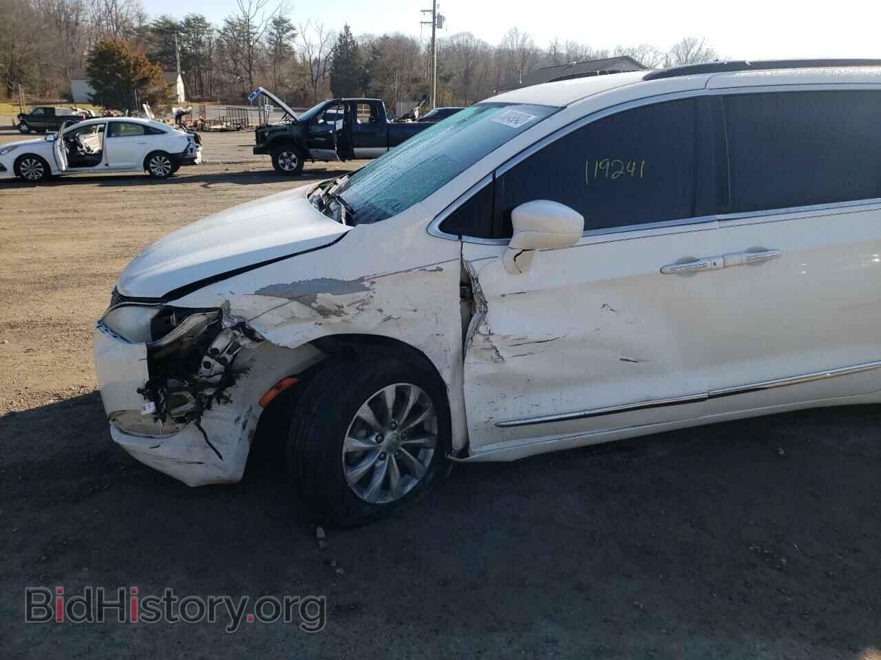 2017 CHRYSLER PACIFICA - VIN: 2C4RC1BG0HR524698 - Photo 9
