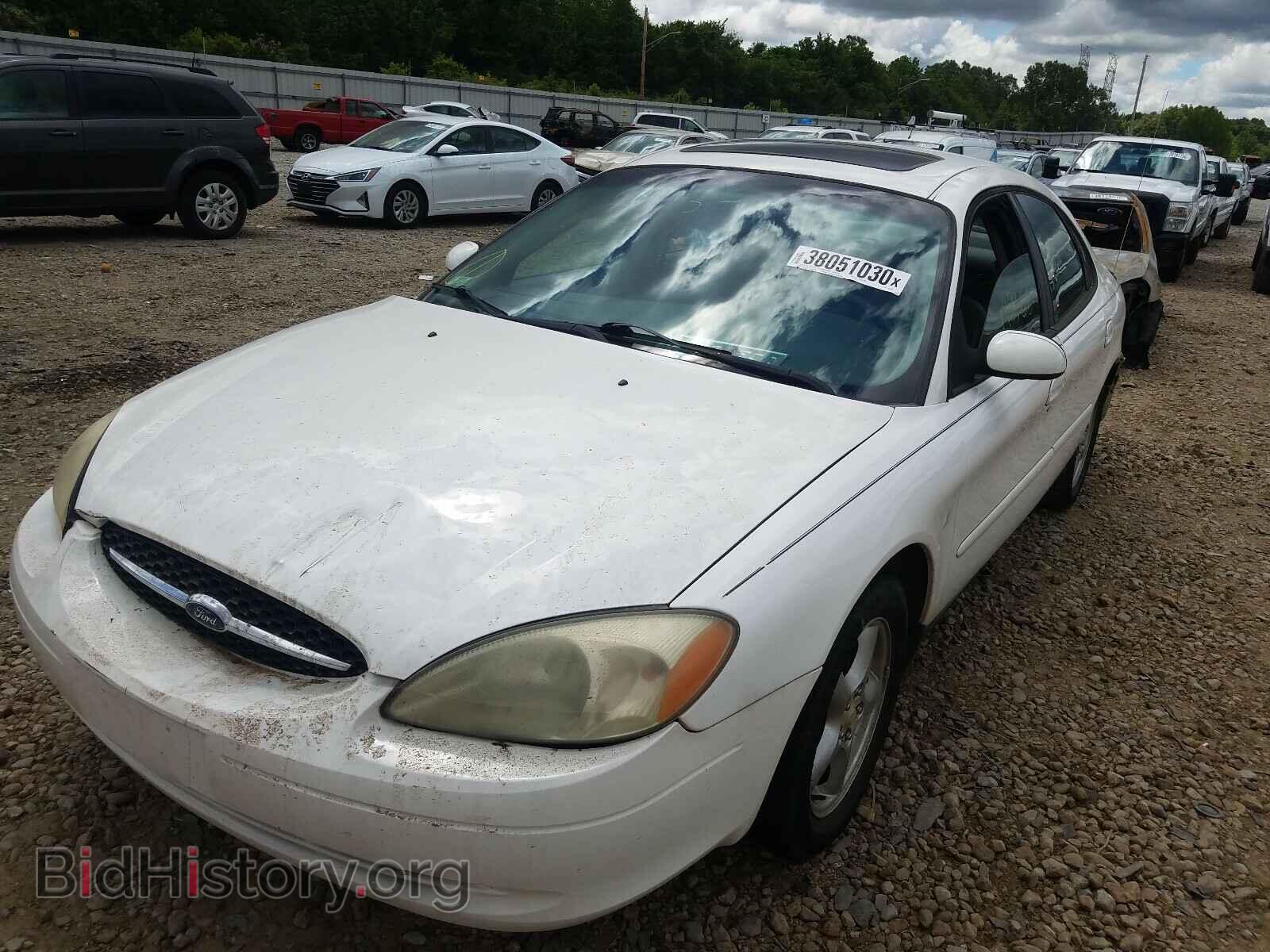 2002 FORD TAURUS - VIN: 1FAFP55222A254132 - Photo 2
