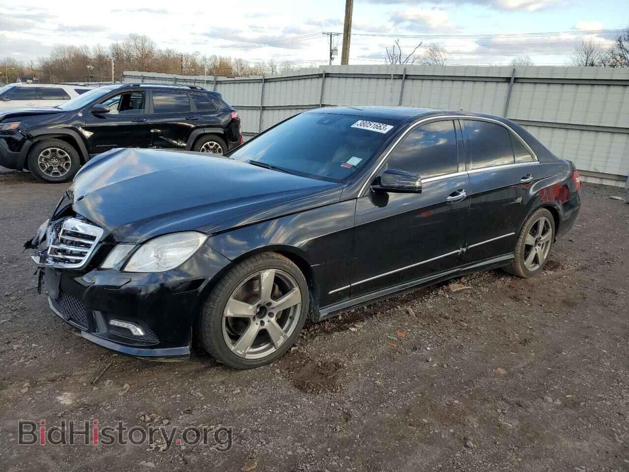 Photo WDDHF8HBXAA113915 - MERCEDES-BENZ E-CLASS 2010