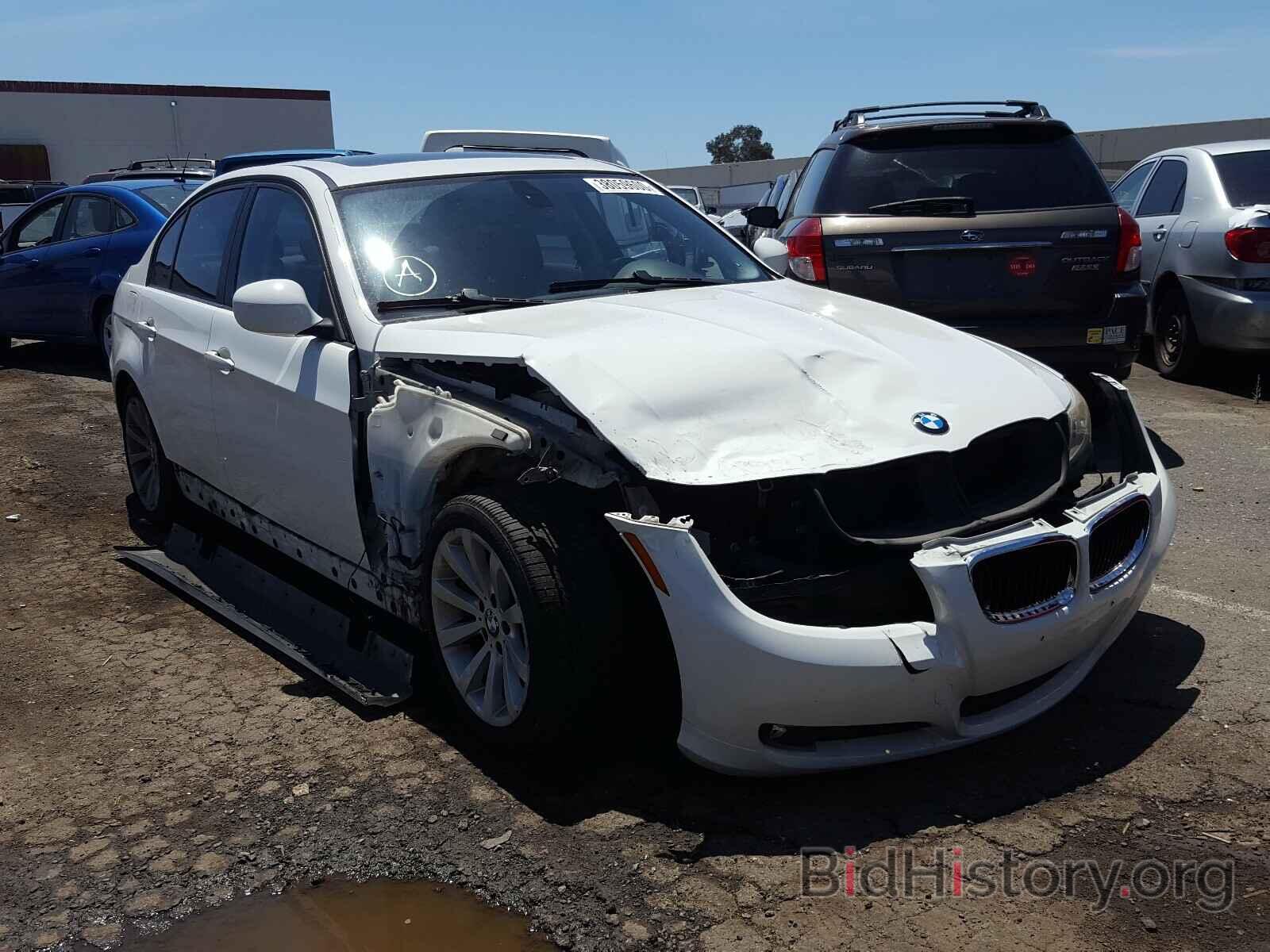 Photo WBAPH53519A436971 - BMW 3 SERIES 2009