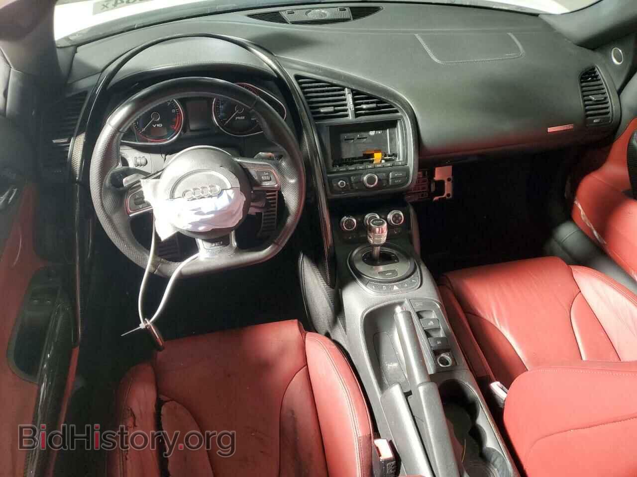2012 AUDI R8 - VIN: WUAVNAFG2CN000416 - Фото 8