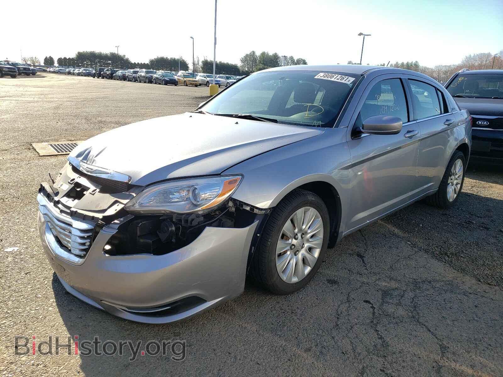2013 CHRYSLER 200 - VIN: 1C3CCBAG5DN739552 - Фото 2