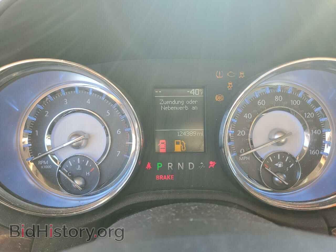 2011 CHRYSLER 300 - VIN: 2C3CA6CT5BH538182 - Фото 9
