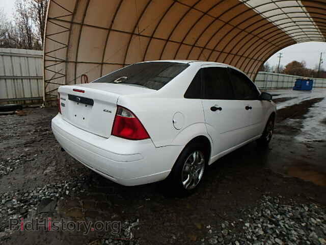 2005 FORD FOCUS - VIN: 1FAFP34N65W120862 - Фото 4