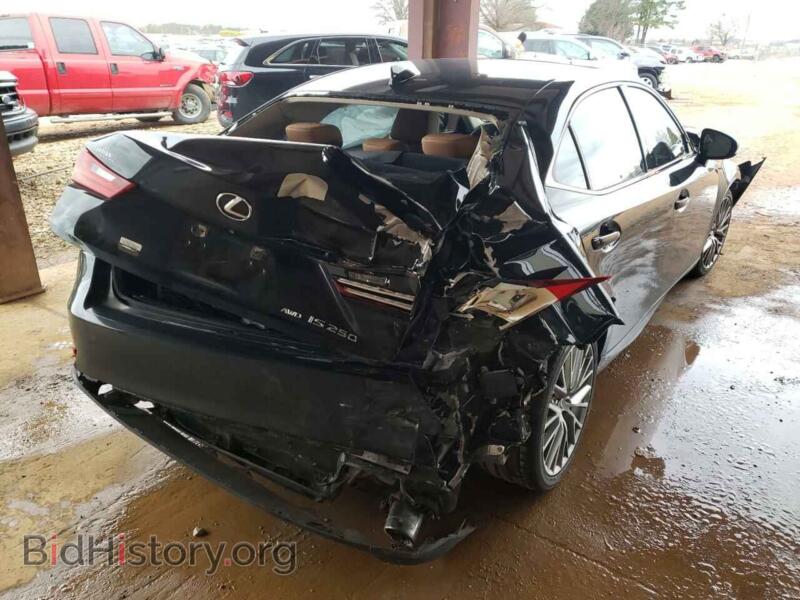 2014 Lexus IS (VIN JTHCF1D26E5013972) — фото 4 из 10
