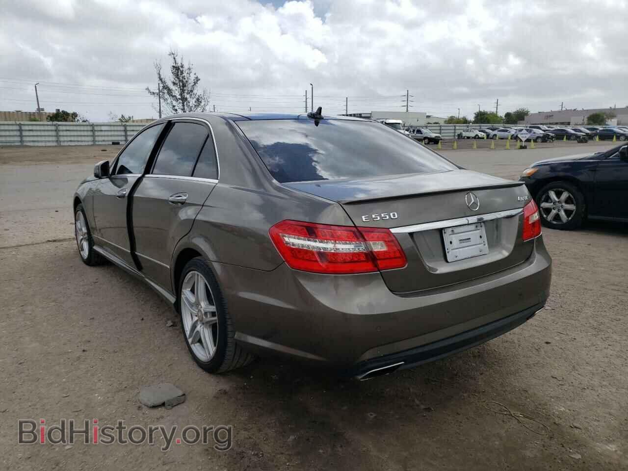 2011 MERCEDES-BENZ E-CLASS - VIN: WDDHF9AB4BA326599 - Фото 3