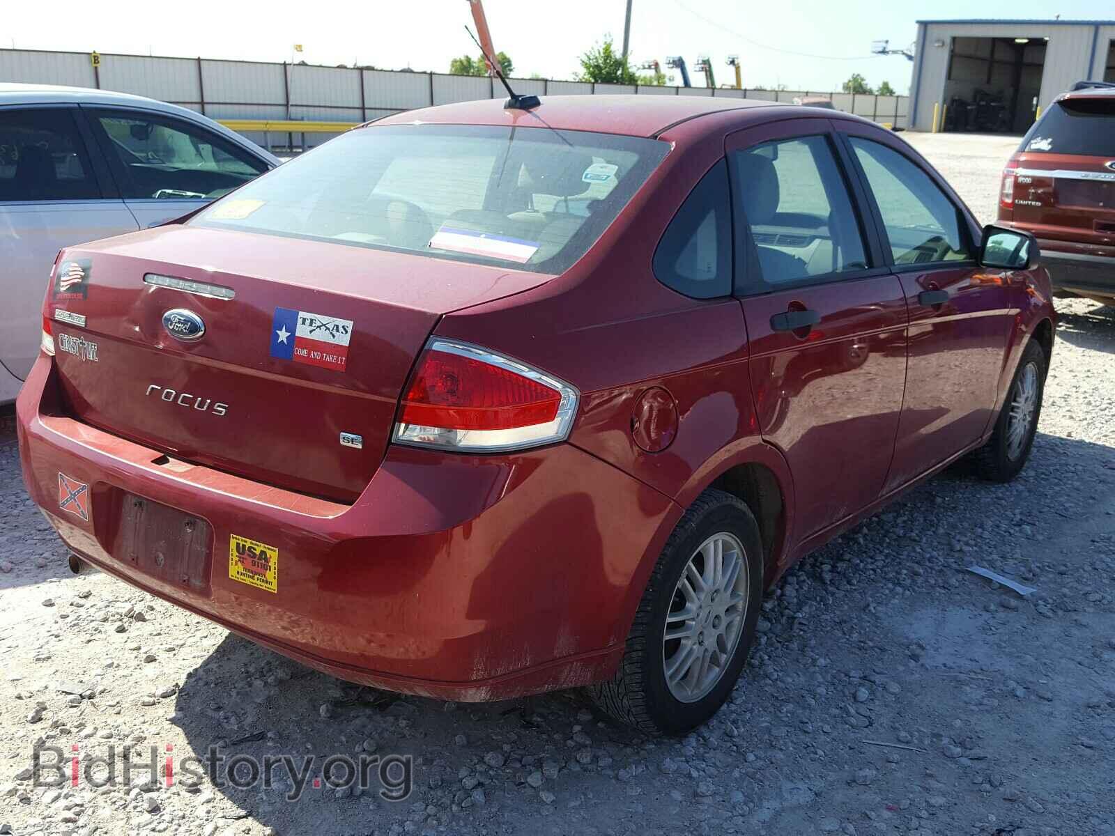 2011 FORD FOCUS - VIN: 1FAHP3FN5BW190063 - Photo 4