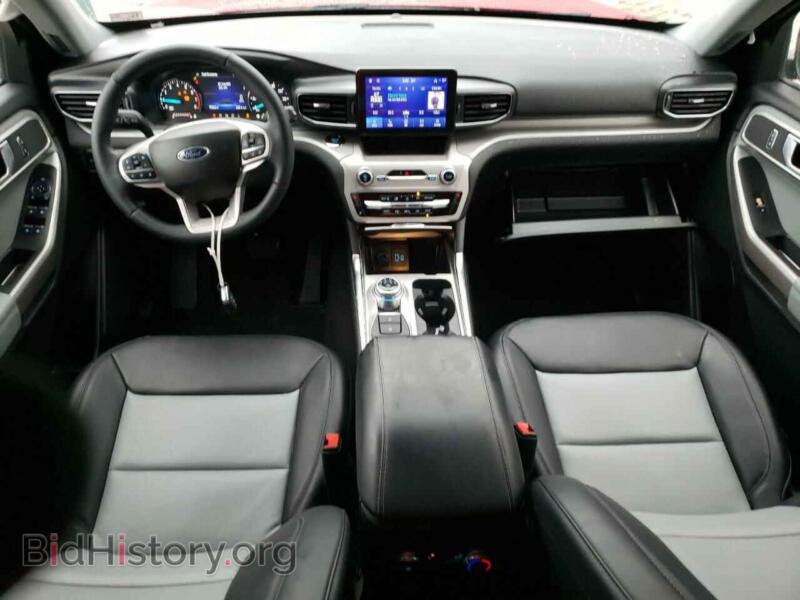 2023 Ford EXPLORER (VIN 1FMSK8DH7PGB33949) — photo 8 of 13