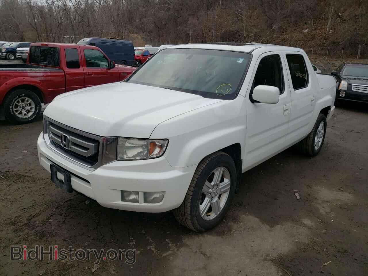 2011 HONDA RIDGELINE - VIN: 5FPYK1F57BB011112 - Фото 2