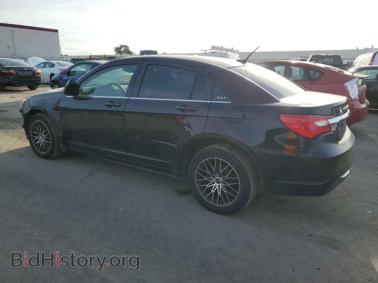 2012 CHRYSLER 200 - VIN: 1C3CCBAB8CN319884 - Фото 2