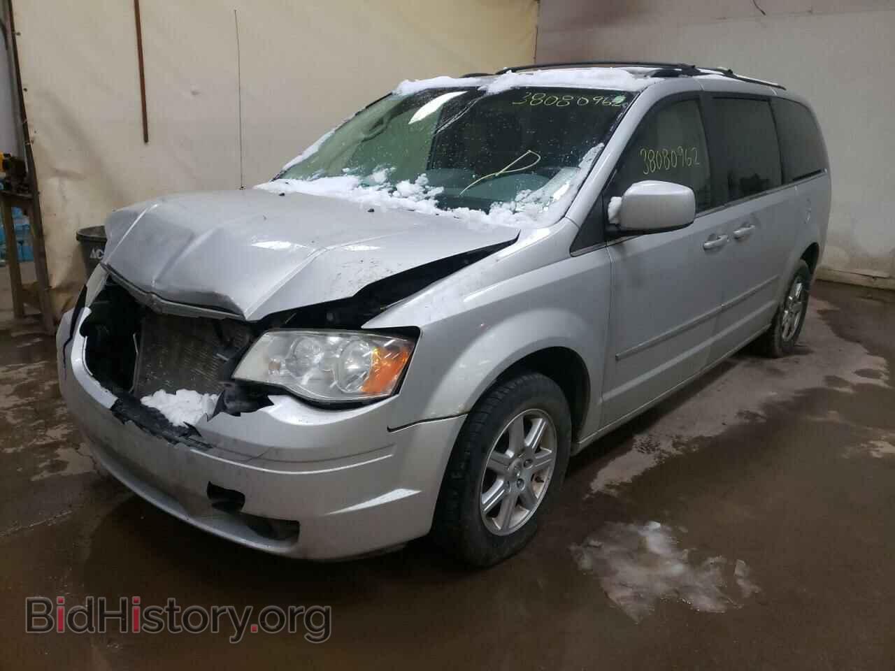 2010 CHRYSLER MINIVAN - VIN: 2A4RR5D14AR480073 - Фото 2