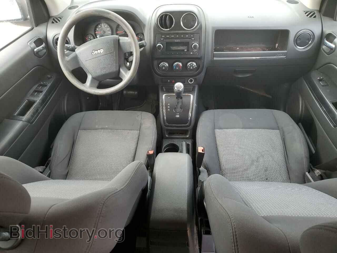 2010 JEEP COMPASS - VIN: 1J4NT4FAXAD659373 - Фото 8