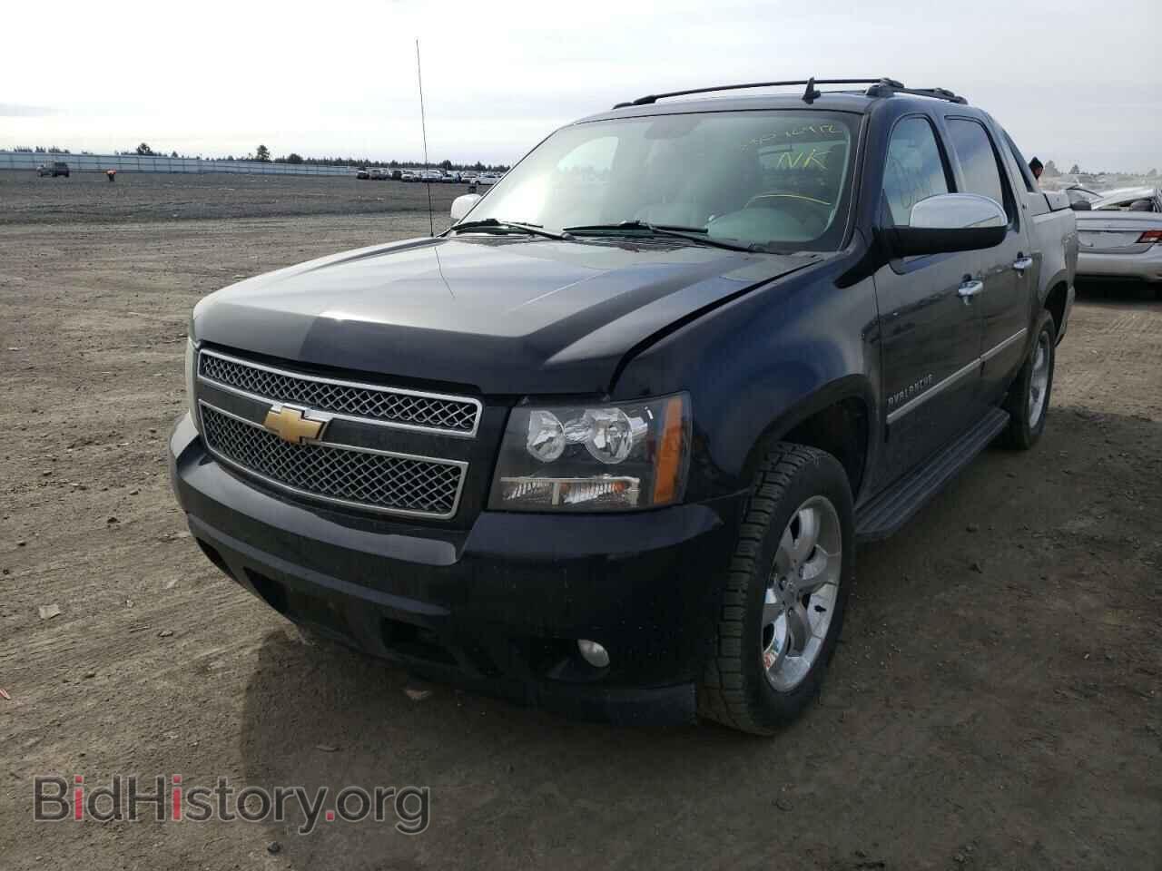 2011 CHEVROLET AVALANCHE - VIN: 3GNTKGE31BG347328 - Photo 2