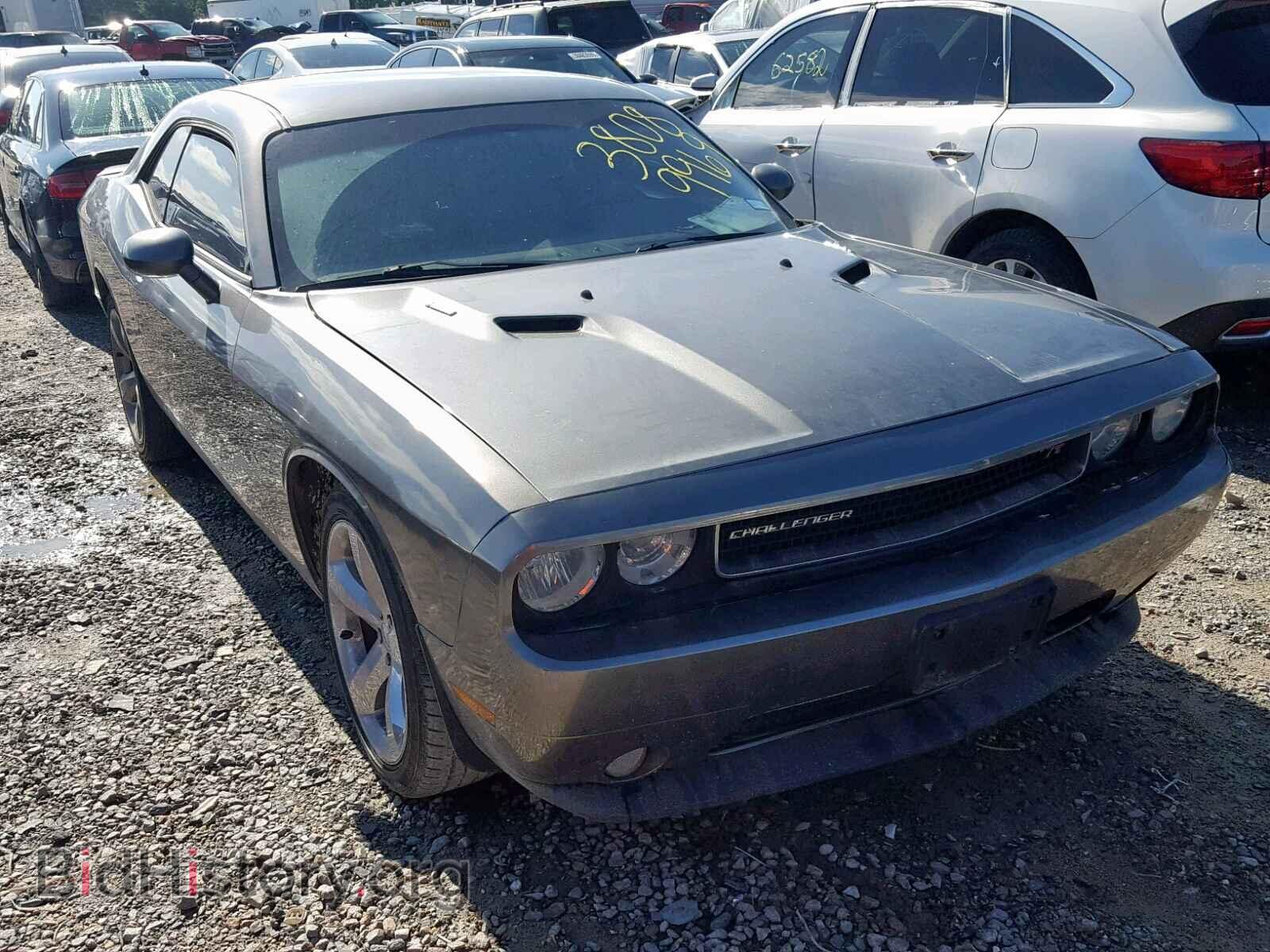 Photo 2B3CJ5DT0BH503765 - DODGE CHALLENGER 2011