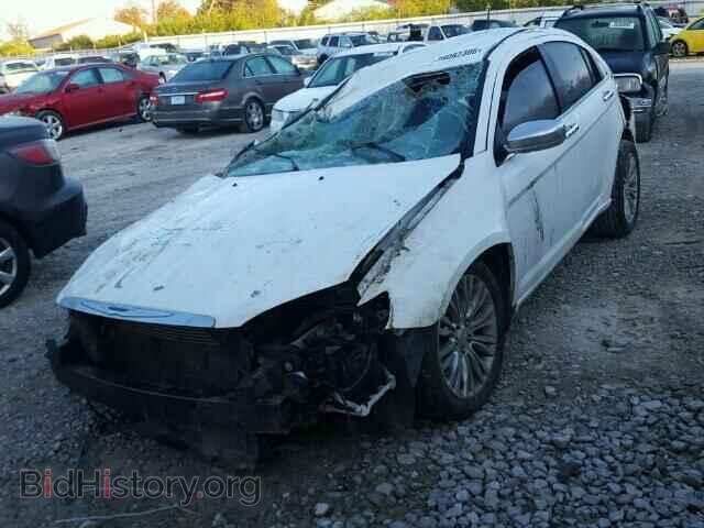 2012 CHRYSLER 200 - VIN: 1C3CCBCGXCN279235 - Фото 2