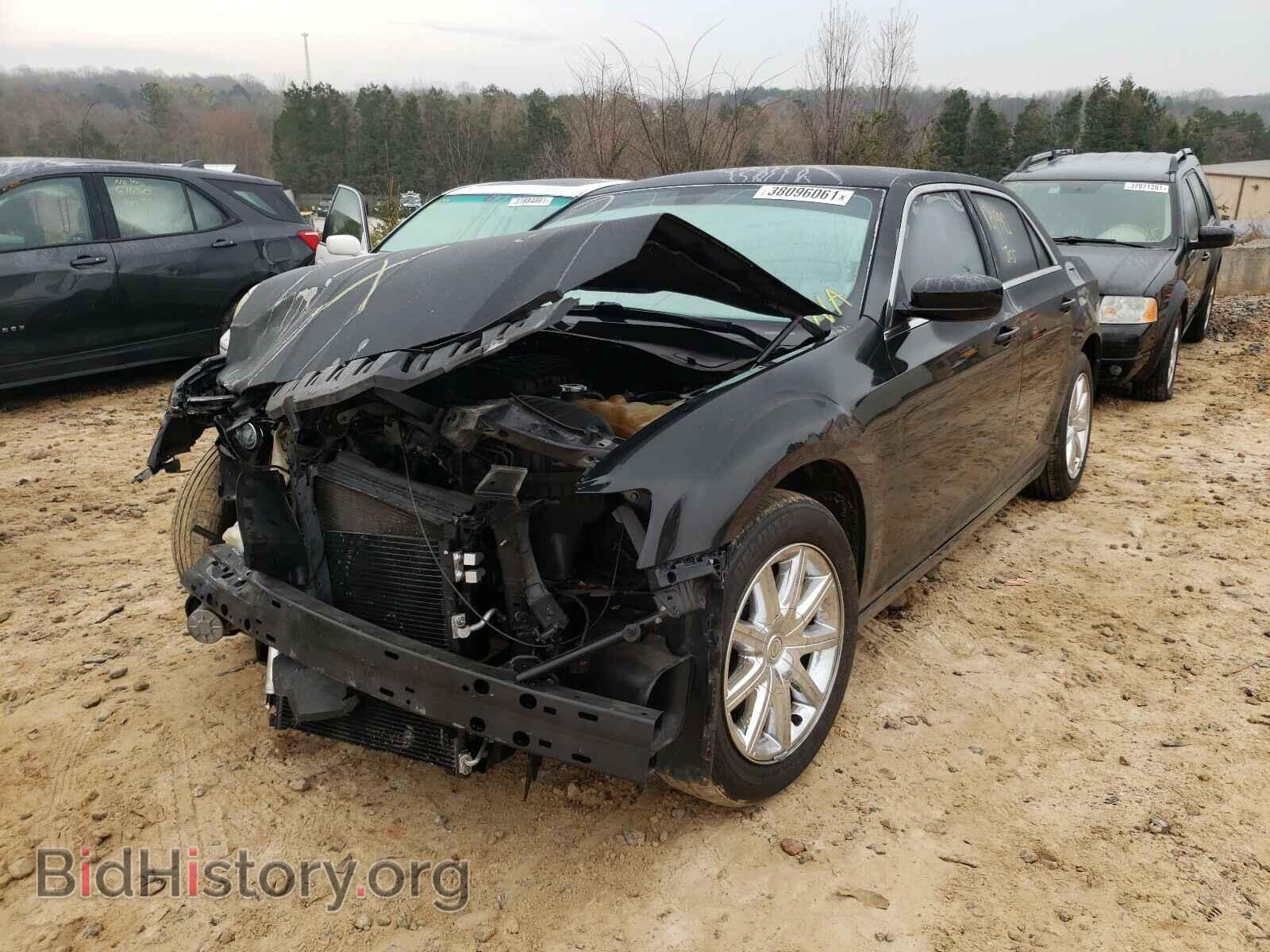 2012 CHRYSLER 300 - VIN: 2C3CCAAGXCH188567 - Фото 2