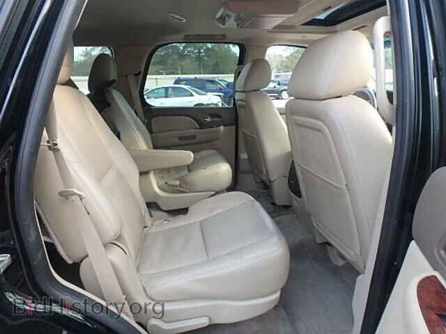 2011 GMC YUKON - VIN: 1GKS1CE00BR100490 - Фото 6