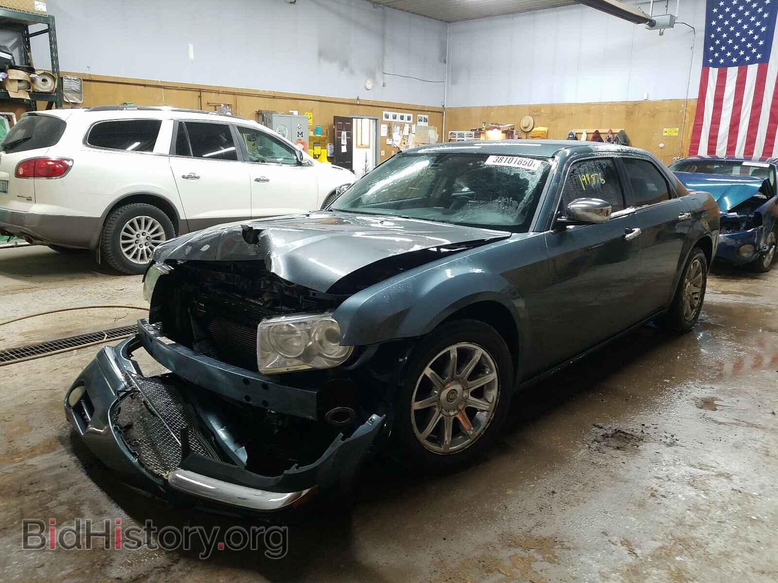 2005 CHRYSLER 300 - VIN: 2C3AA63H25H174780 - Фото 2