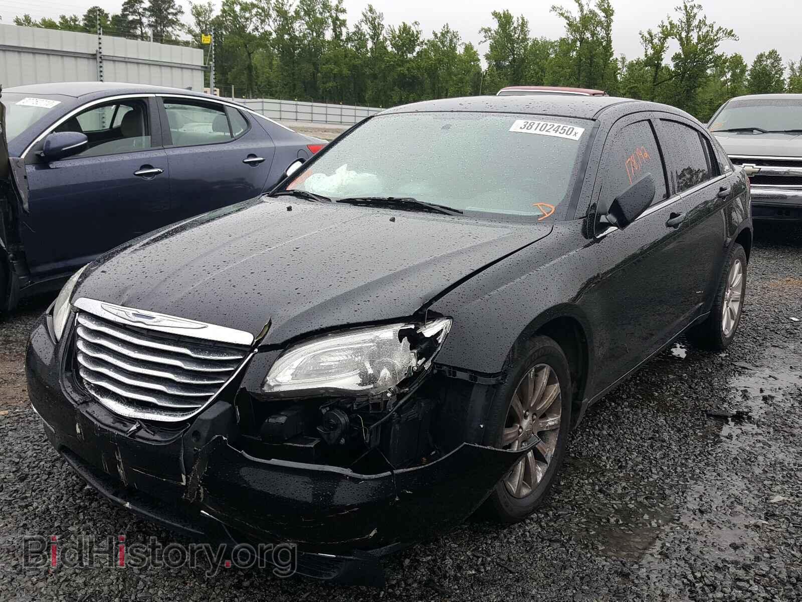 2013 CHRYSLER 200 - VIN: 1C3CCBBB1DN567474 - Фото 2