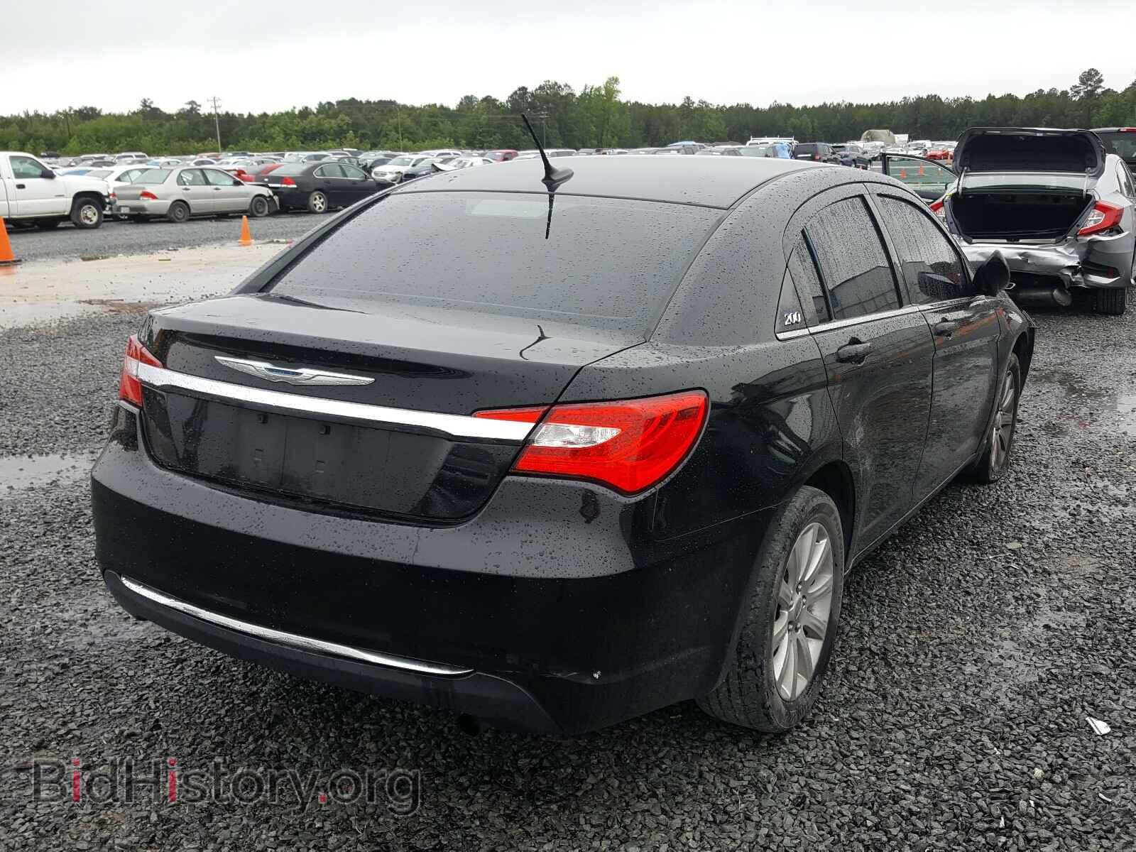 2013 CHRYSLER 200 - VIN: 1C3CCBBB1DN567474 - Фото 4