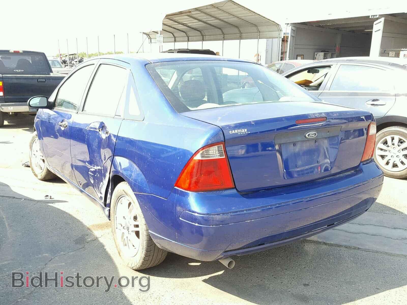 2005 FORD FOCUS - VIN: 1FAFP34N75W210411 - Фото 3