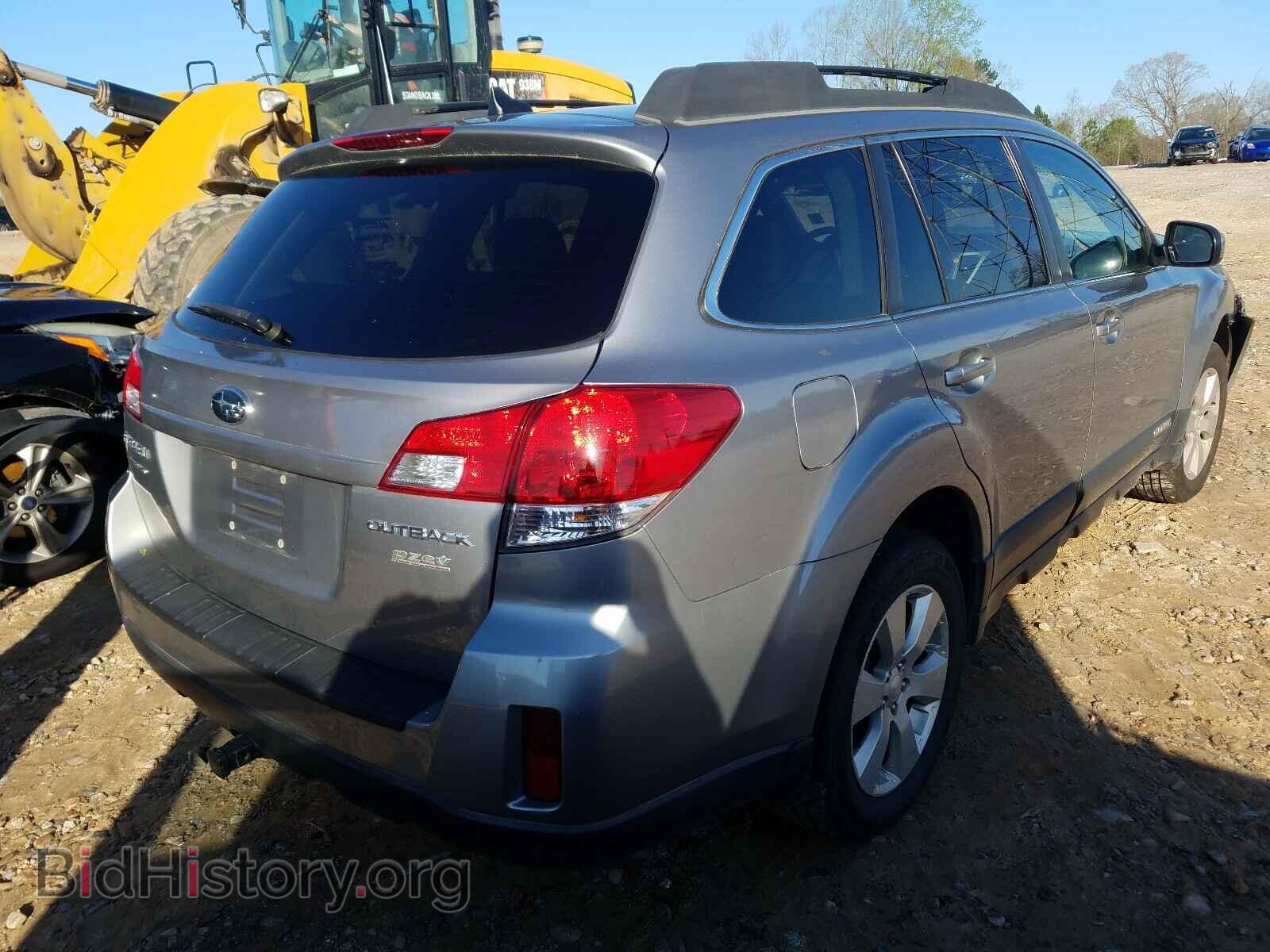 2011 SUBARU OUTBACK - VIN: 4S4BRBKC6B3365636 - Photo 4