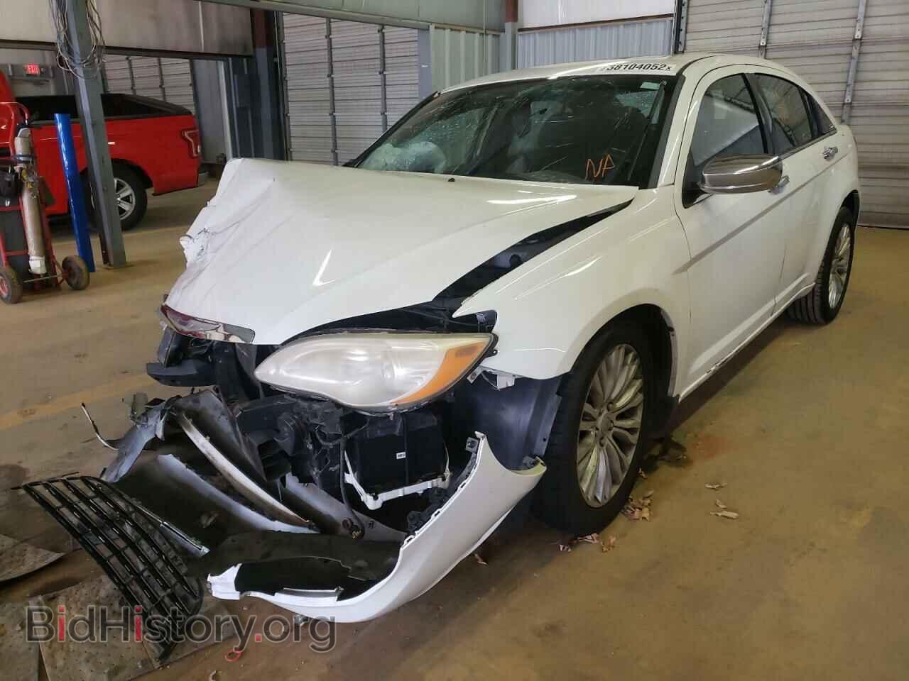 2012 CHRYSLER 200 - VIN: 1C3CCBCB6CN175443 - Фото 2