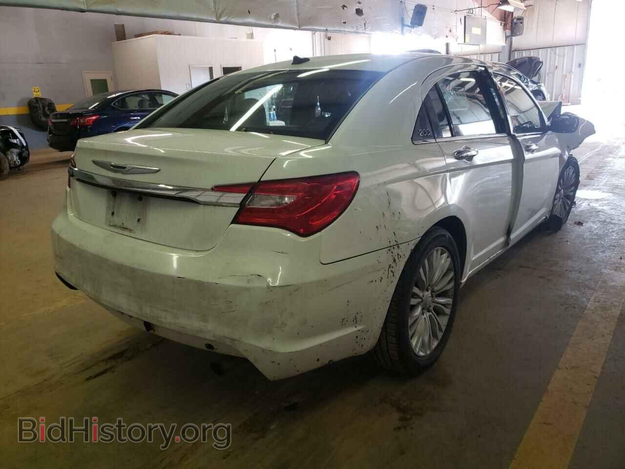 2012 CHRYSLER 200 - VIN: 1C3CCBCB6CN175443 - Фото 4