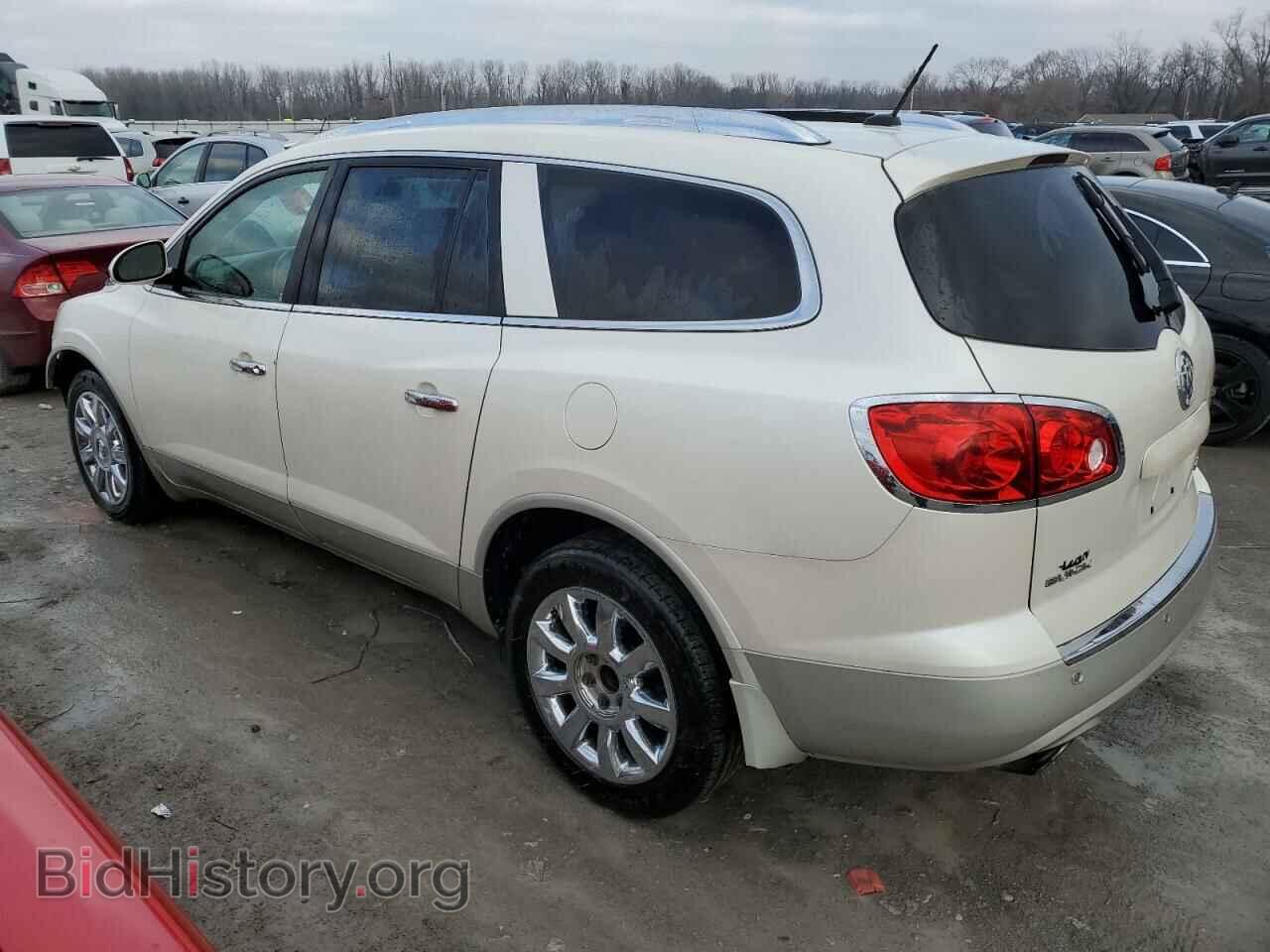 2011 BUICK ENCLAVE - VIN: 5GAKRCED8BJ342483 - Фото 2