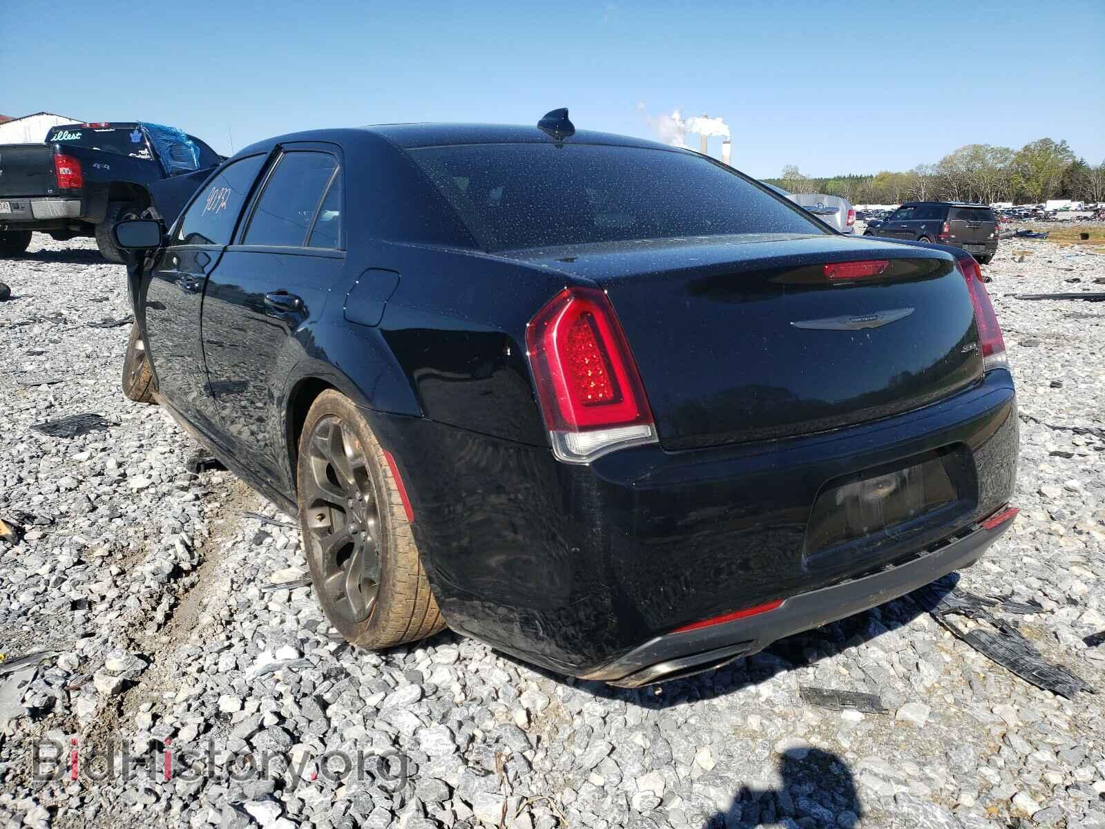 2016 CHRYSLER 300 - VIN: 2C3CCABG2GH334562 - Фото 3