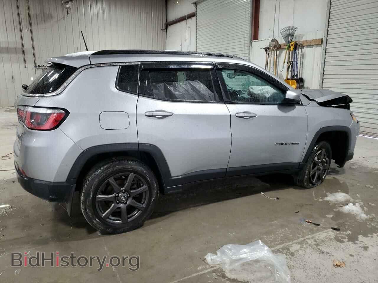 2018 JEEP COMPASS - VIN: 3C4NJDBB3JT436810 - Фото 3