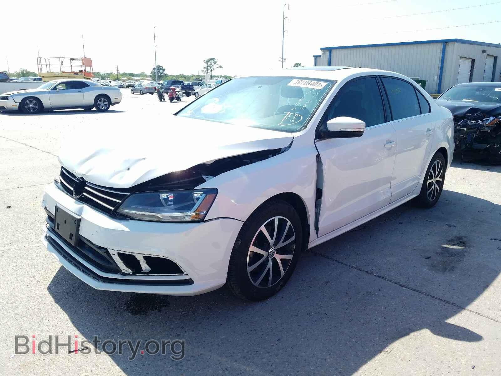 2017 VOLKSWAGEN JETTA - VIN: 3VWDB7AJXHM208579 - Фото 2