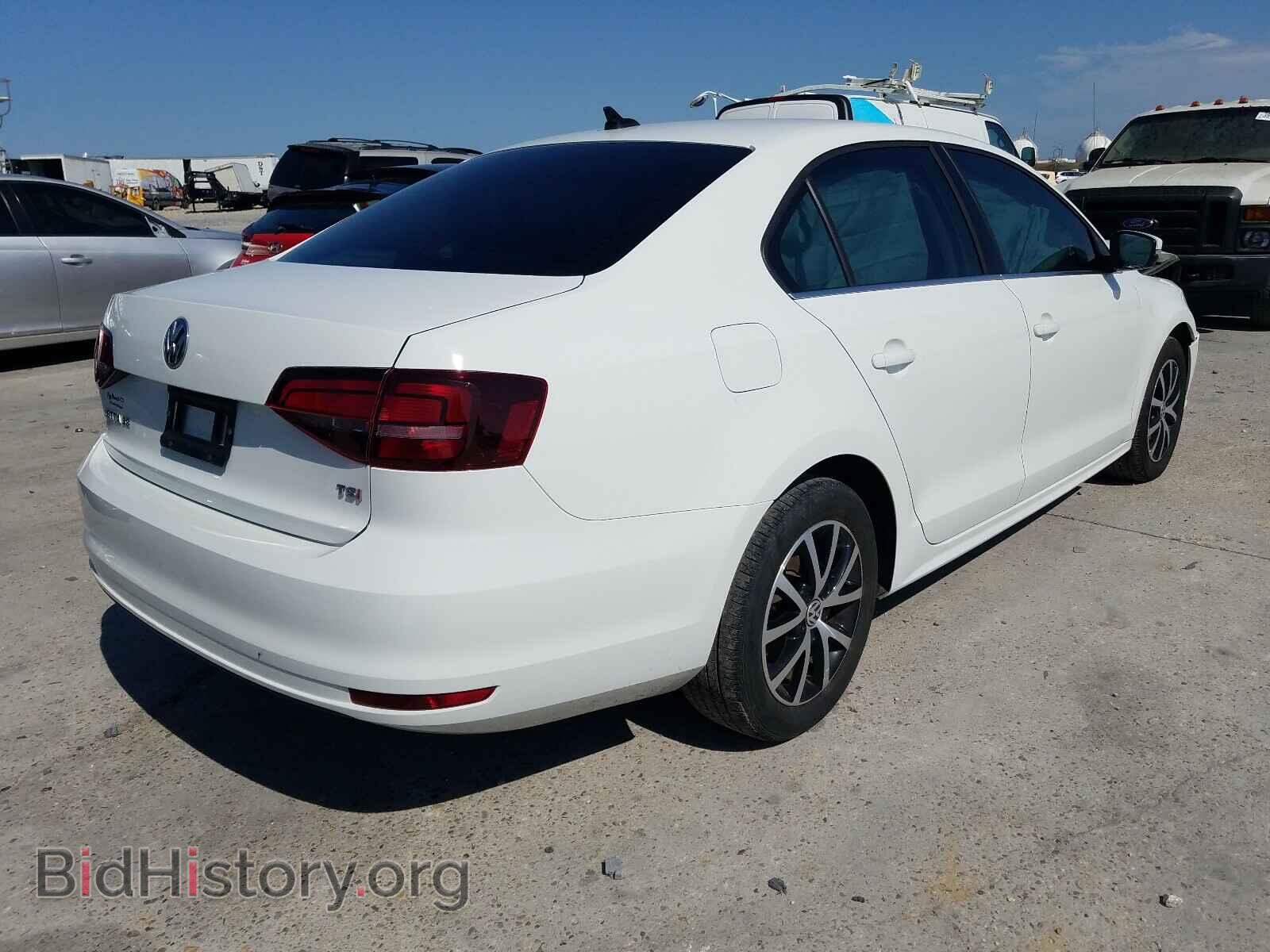 2017 VOLKSWAGEN JETTA - VIN: 3VWDB7AJXHM208579 - Фото 4