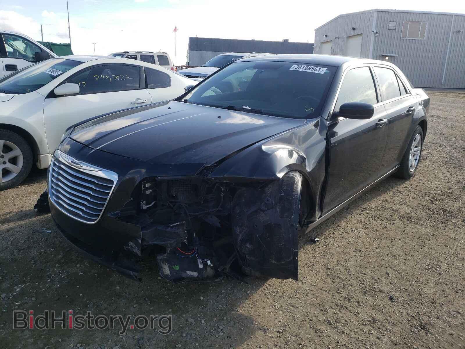2013 CHRYSLER 300 - VIN: 2C3CCAAG0DH522199 - Фото 2