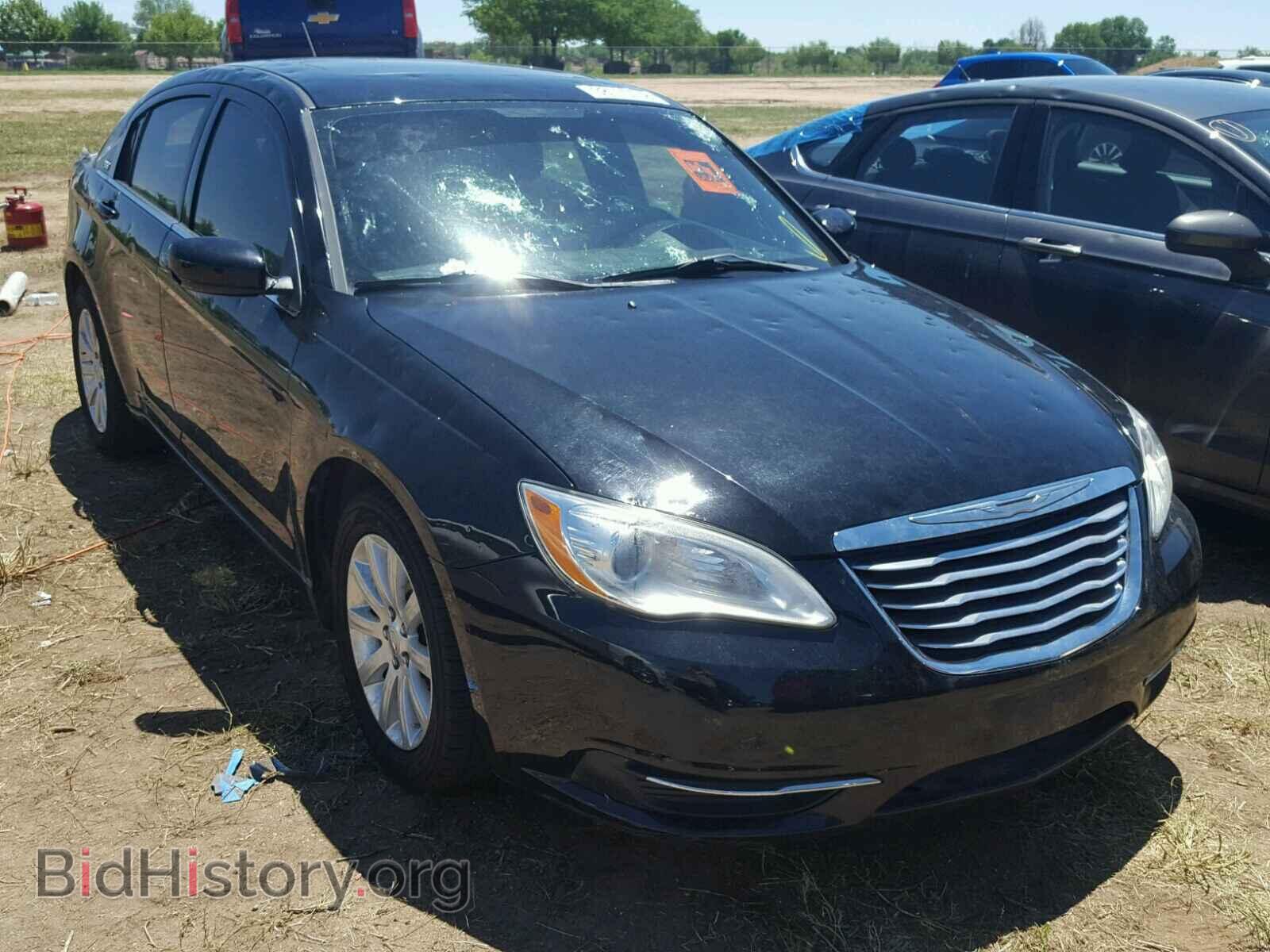 Photo 1C3BC1FG6BN549903 - CHRYSLER 200 2011