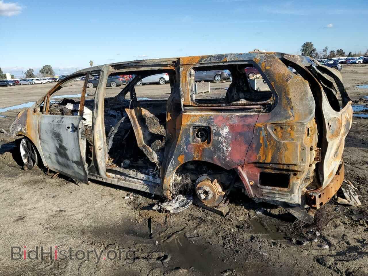 2014 TOYOTA All Models - VIN: 5TDKK3DC5ES452314 - Фото 2