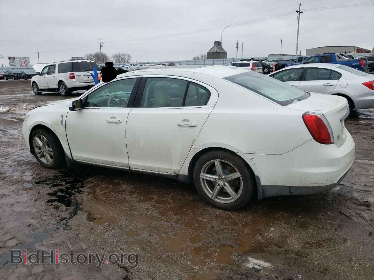 2010 LINCOLN MKS - VIN: 1LNHL9FTXAG607012 - Photo 2